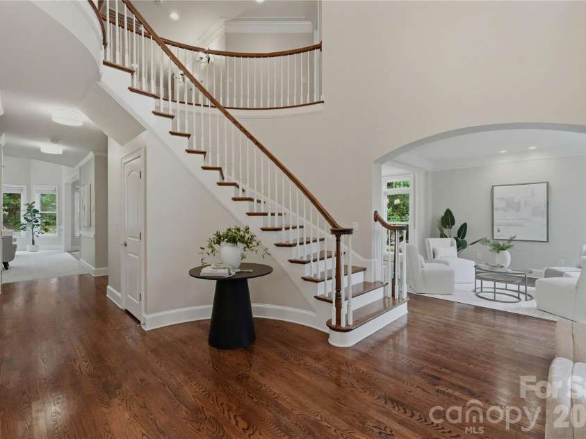 1107 Doverstone Court, Matthews, NC 28104.  MLS# CAR4383935, YatesRealty ID 30488. 