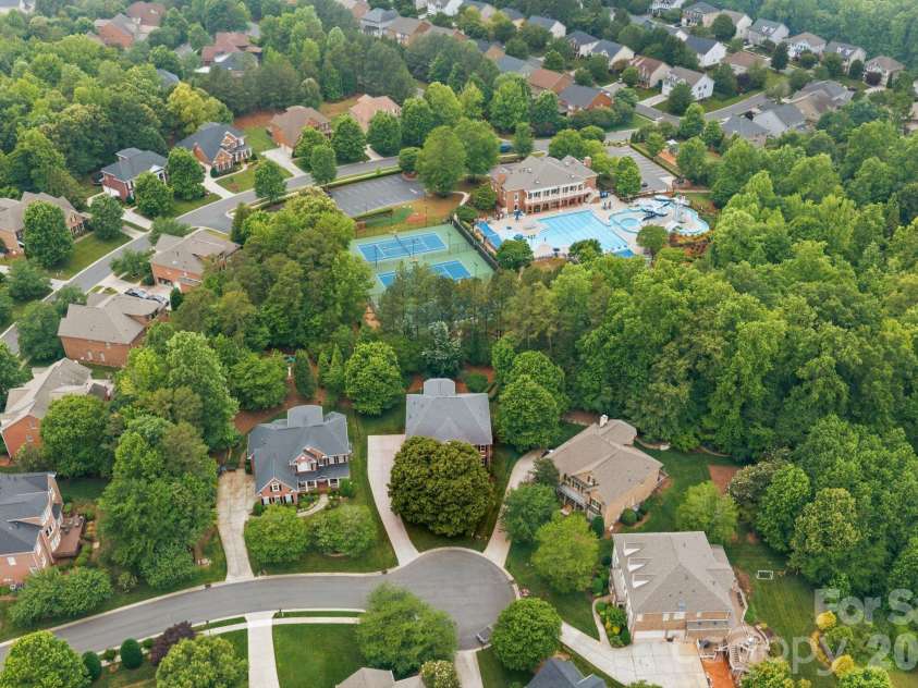 1107 Doverstone Court, Matthews, NC 28104.  MLS# CAR4383935, YatesRealty ID 30488. 