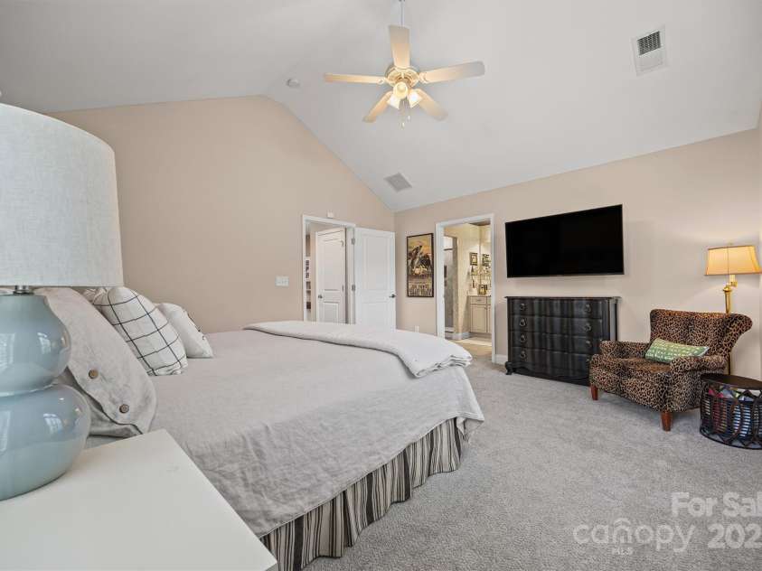 1316 Somersby Circle, Gastonia, NC 28054.  MLS# CAR4280310, YatesRealty ID 30489. 