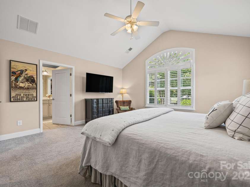 1316 Somersby Circle, Gastonia, NC 28054.  MLS# CAR4280310, YatesRealty ID 30489. 