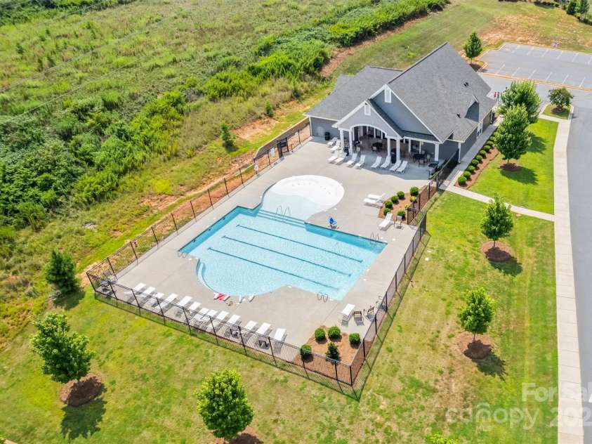 1316 Somersby Circle, Gastonia, NC 28054.  MLS# CAR4280310, YatesRealty ID 30489. 