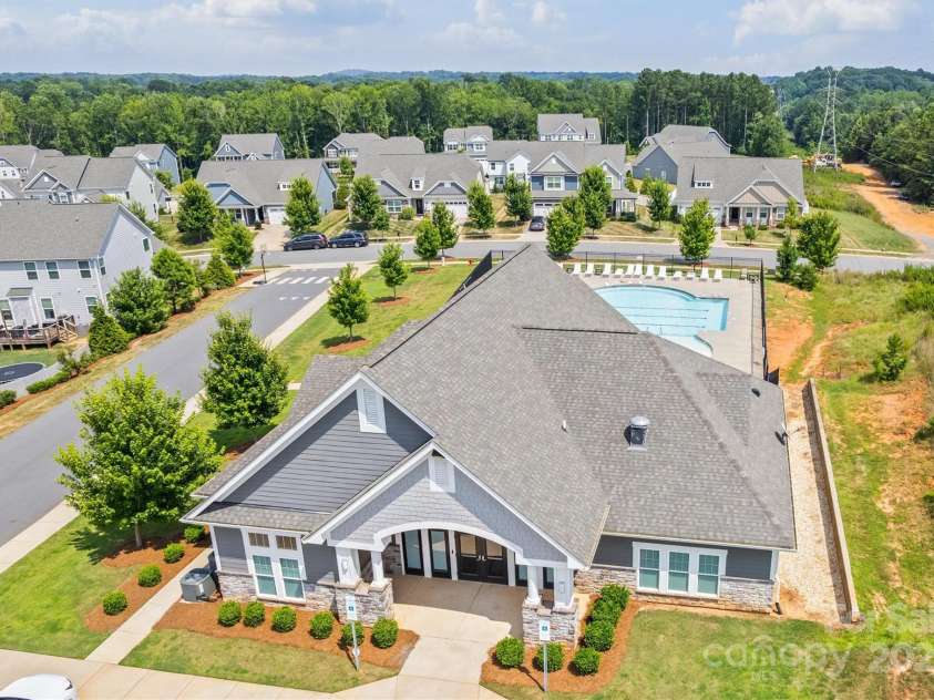 1316 Somersby Circle, Gastonia, NC 28054.  MLS# CAR4280310, YatesRealty ID 30489. 