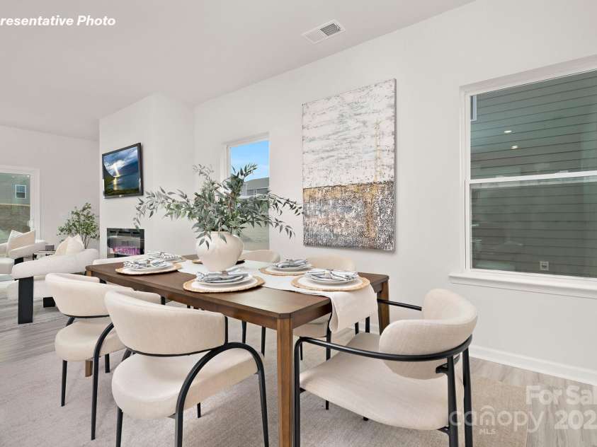 2058 10th Street, Hickory, NC 28602.  MLS# CAR4322761, YatesRealty ID 3049. 