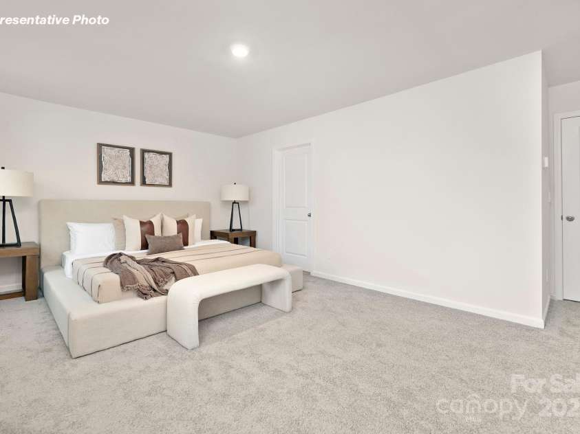 2058 10th Street, Hickory, NC 28602.  MLS# CAR4322761, YatesRealty ID 3049. 