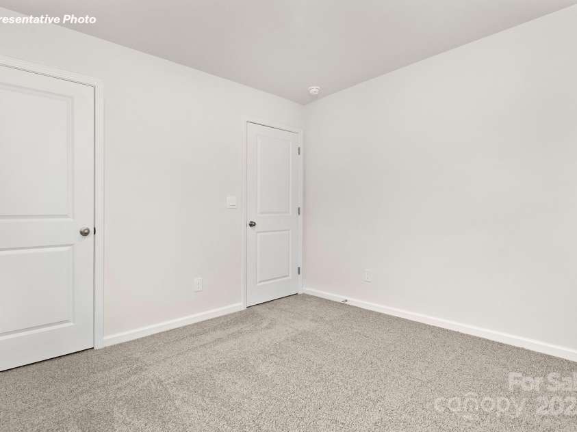 2058 10th Street, Hickory, NC 28602.  MLS# CAR4322761, YatesRealty ID 3049. 