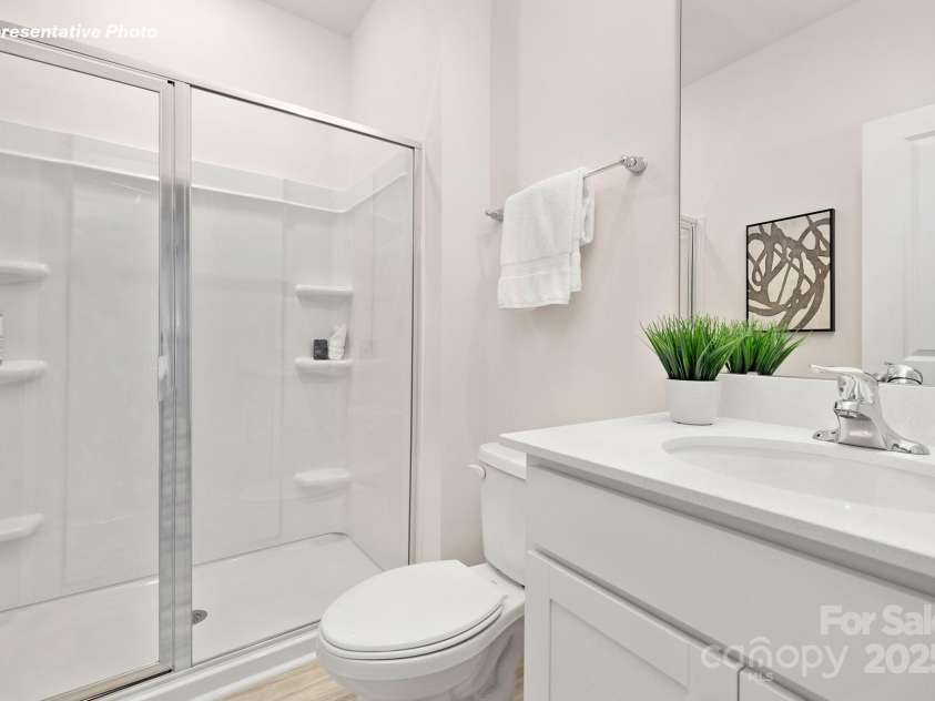 2058 10th Street, Hickory, NC 28602.  MLS# CAR4322761, YatesRealty ID 3049. 