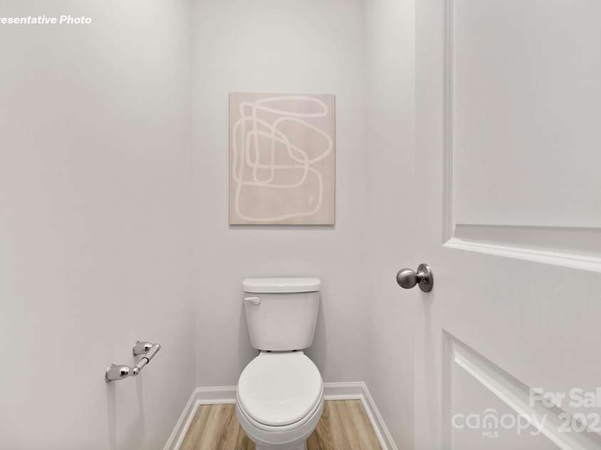 2058 10th Street, Hickory, NC 28602.  MLS# CAR4322761, YatesRealty ID 3049. 