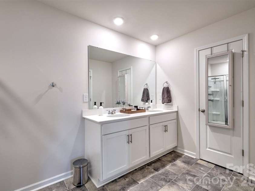 2158 Redstone Drive, York, SC 29745.  MLS# CAR4350282, YatesRealty ID 3049. 