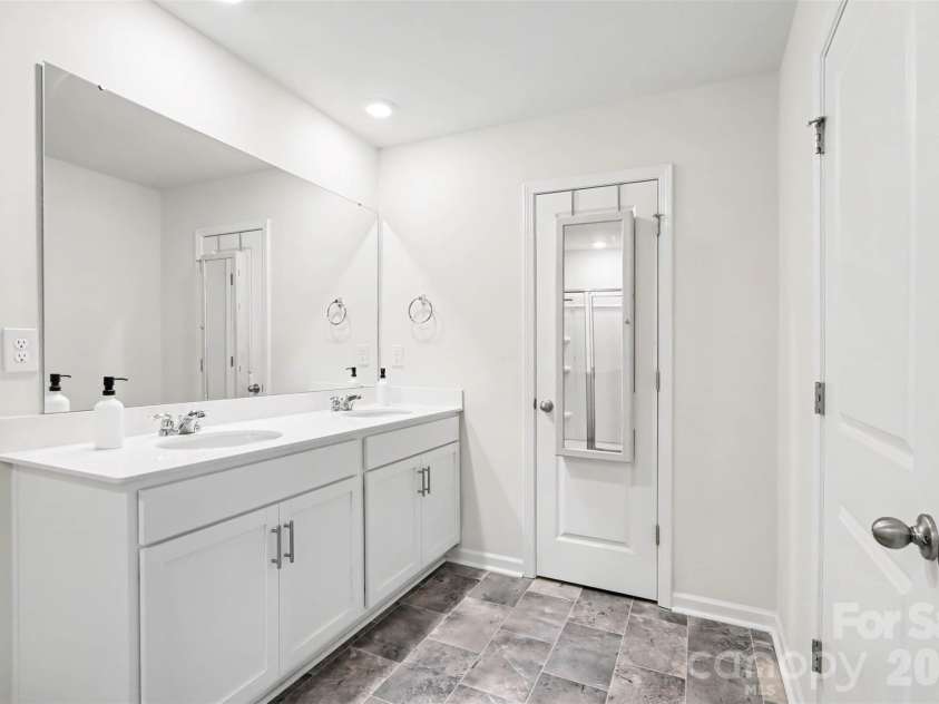 2158 Redstone Drive, York, SC 29745.  MLS# CAR4424367, YatesRealty ID 3049. 
