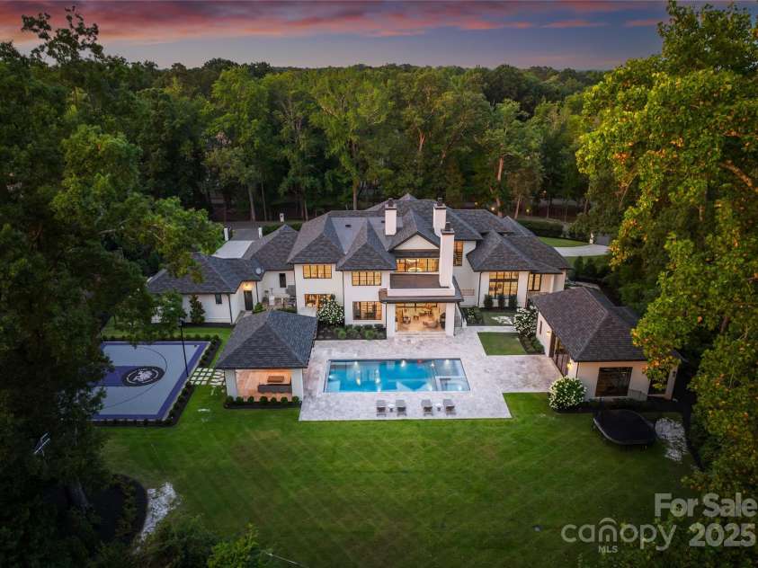 5501 Carmel Park Drive, Charlotte, NC 28226.  MLS# CAR4280107, YatesRealty ID 30490. 