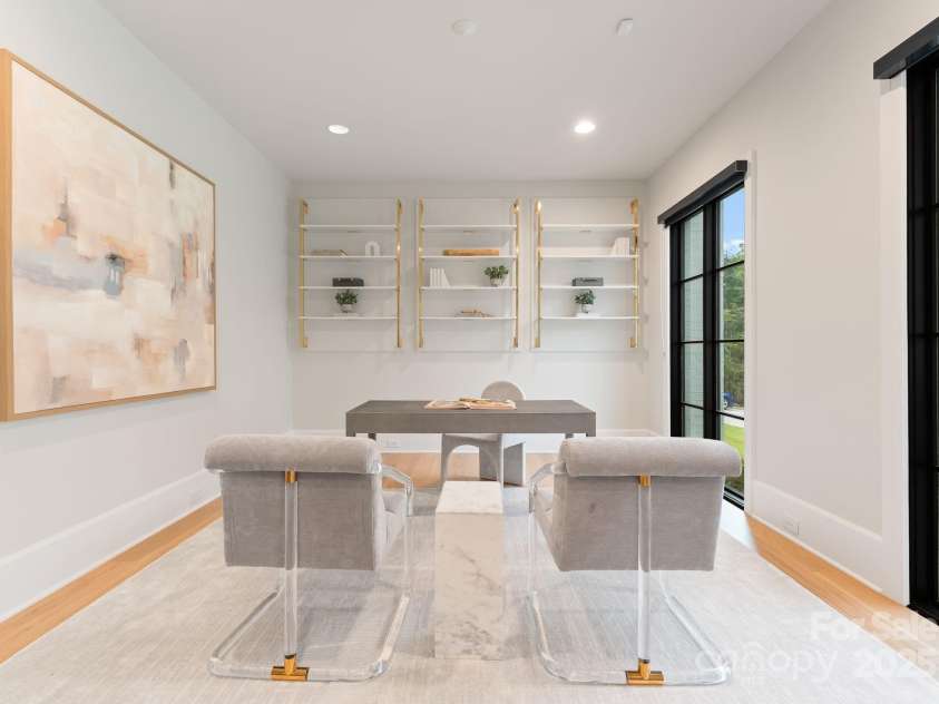 5501 Carmel Park Drive, Charlotte, NC 28226.  MLS# CAR4280107, YatesRealty ID 30490. 