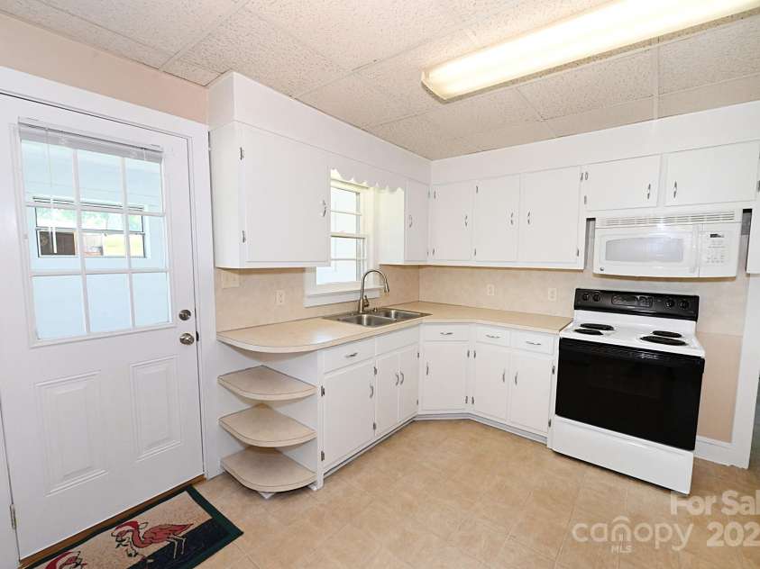 1667 Baton School Road, Granite Falls, NC 28630.  MLS# CAR4278144, YatesRealty ID 30492. 