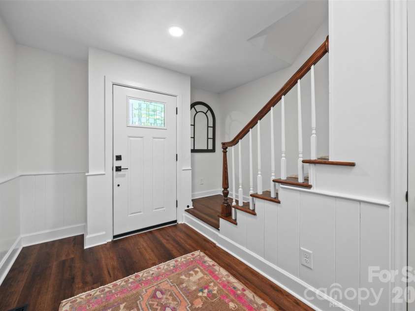 517 Raintree Drive, Matthews, NC 28104.  MLS# CAR4376465, YatesRealty ID 30492. Front door and entrance