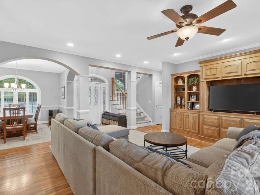 1168 Snowy Owl Road, Camden, SC 29020.  MLS# CAR4390739, YatesRealty ID 30495. 