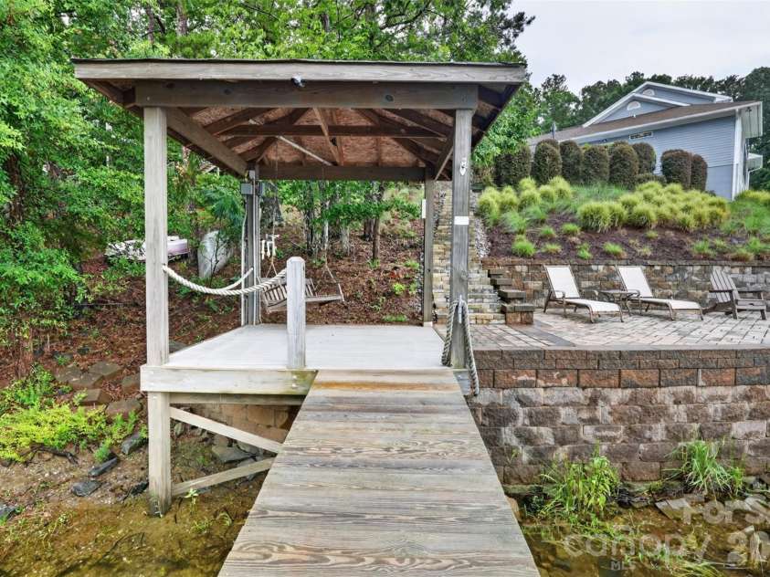 1168 Snowy Owl Road, Camden, SC 29020.  MLS# CAR4390739, YatesRealty ID 30495. 