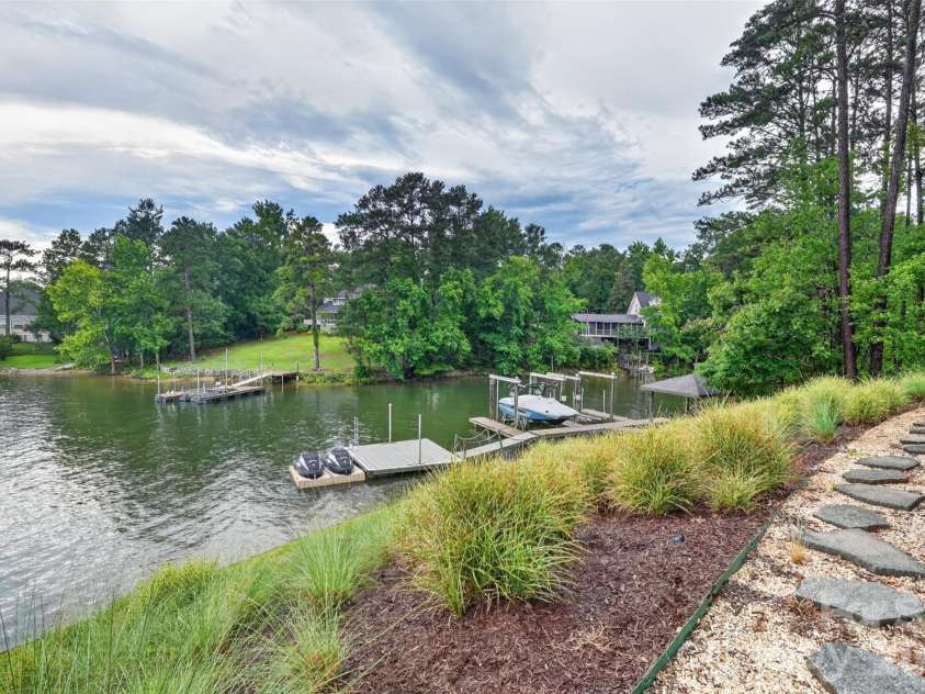 1168 Snowy Owl Road, Camden, SC 29020.  MLS# CAR4390739, YatesRealty ID 30495. 