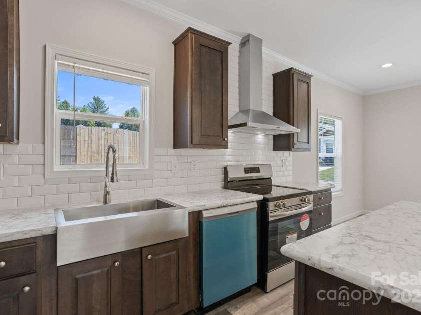 119 Bellamy Road, Asheville, NC 28806.  MLS# CAR4287593, YatesRealty ID 30497. 
