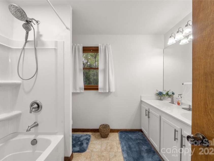 17 Morris Drive, Weaverville, NC 28787.  MLS# CAR4222234, YatesRealty ID 30498. 2nd Bathroom for the 3 bedrooms to share. 