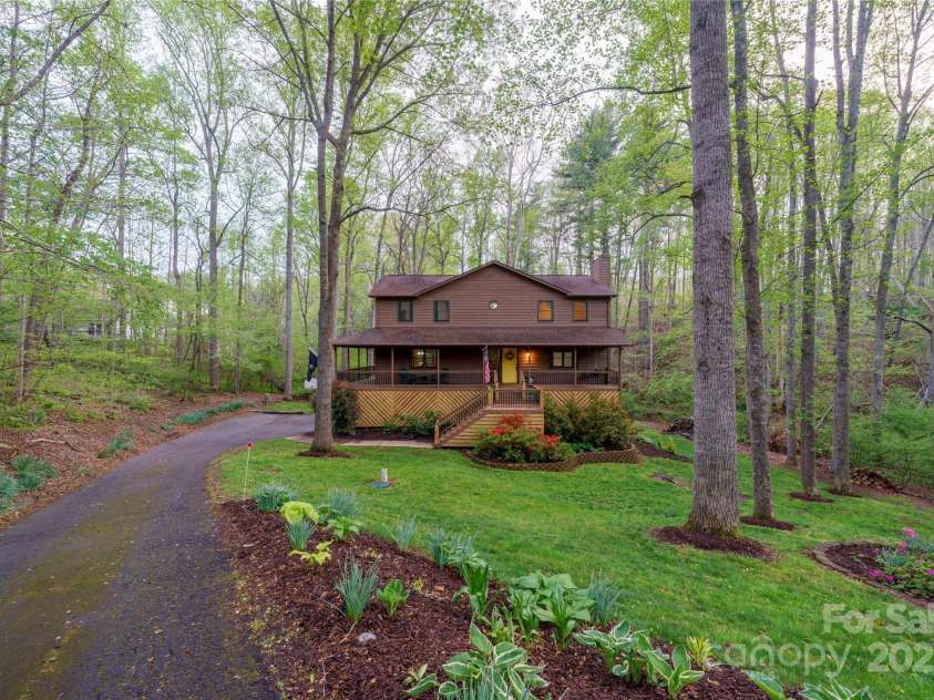 17 Morris Drive, Weaverville, NC 28787.  MLS# CAR4222234, YatesRealty ID 30498. Big Yard for  landscaping, garden, create your own beautiful 