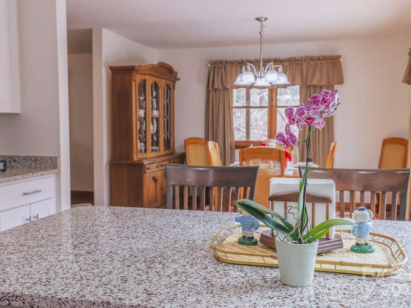 17 Morris Drive, Weaverville, NC 28787.  MLS# CAR4222234, YatesRealty ID 30498. Custom Quartz counter tops in the kitchen and coffee bar.