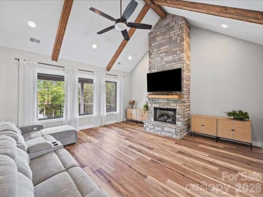 521 Rosebush Lane, Clover, SC 29710.  MLS# CAR4382407, YatesRealty ID 30499. 