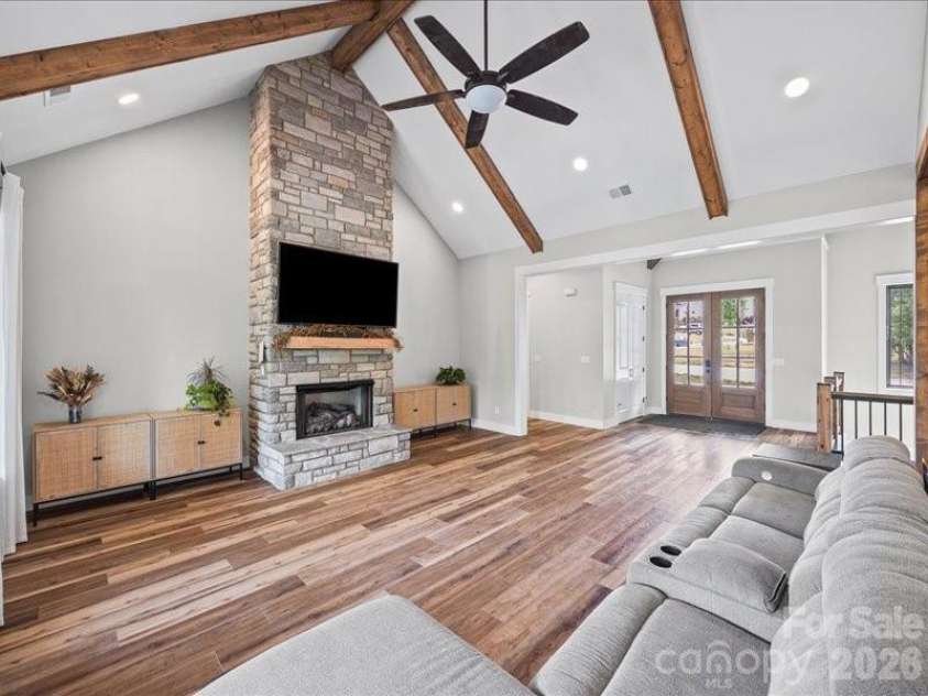521 Rosebush Lane, Clover, SC 29710.  MLS# CAR4382407, YatesRealty ID 30499. 