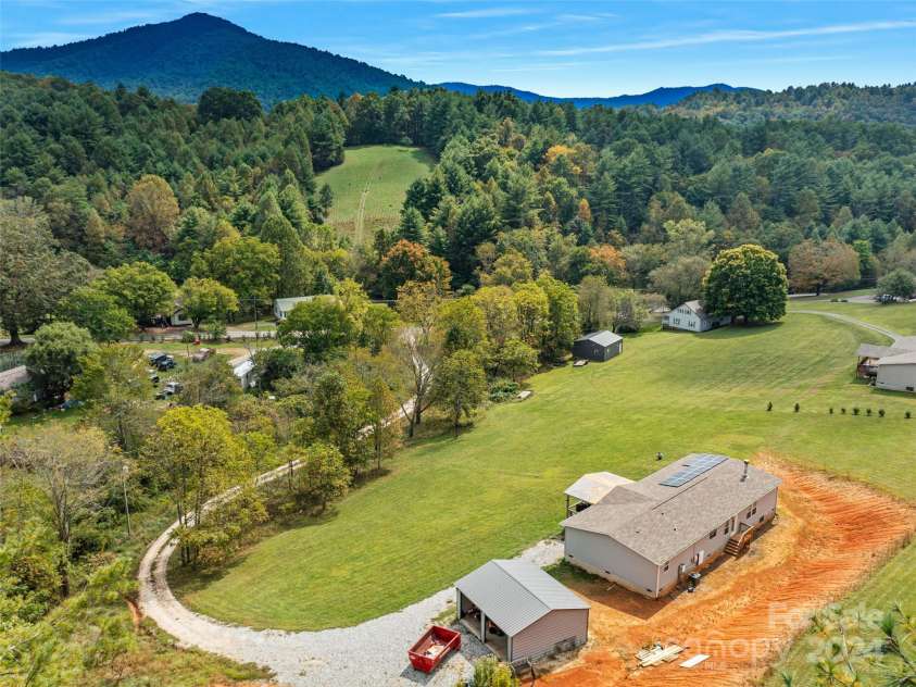 3734 Snow Creek Road, Bakersville, NC 28705.  MLS# CAR4187150, YatesRealty ID 305. 