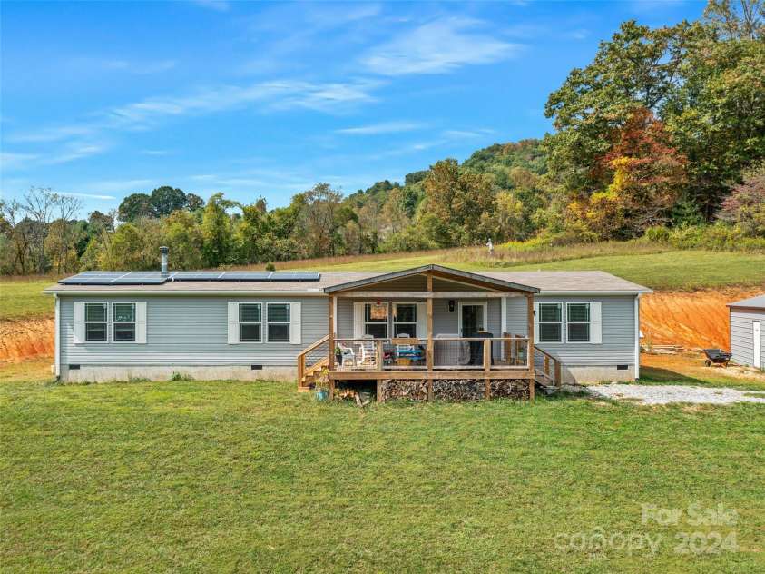 3734 Snow Creek Road, Bakersville, NC 28705.  MLS# CAR4187150, YatesRealty ID 305. 