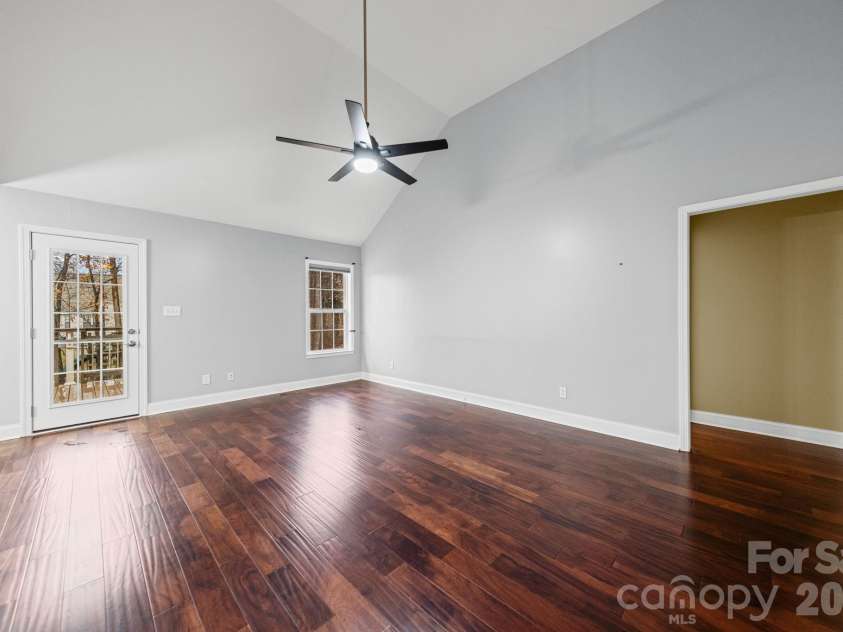 118 Sundance Circle, Statesville, NC 28625.  MLS# CAR4351957, YatesRealty ID 3050. 