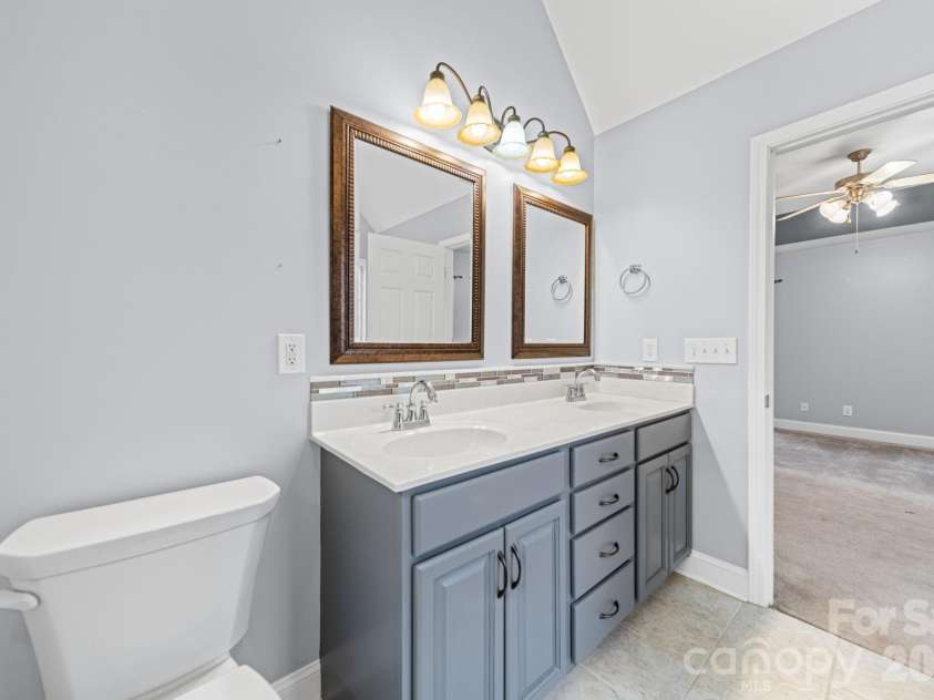 118 Sundance Circle, Statesville, NC 28625.  MLS# CAR4351957, YatesRealty ID 3050. 