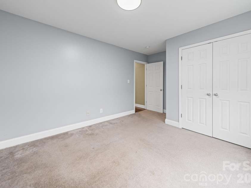 118 Sundance Circle, Statesville, NC 28625.  MLS# CAR4351957, YatesRealty ID 3050. 