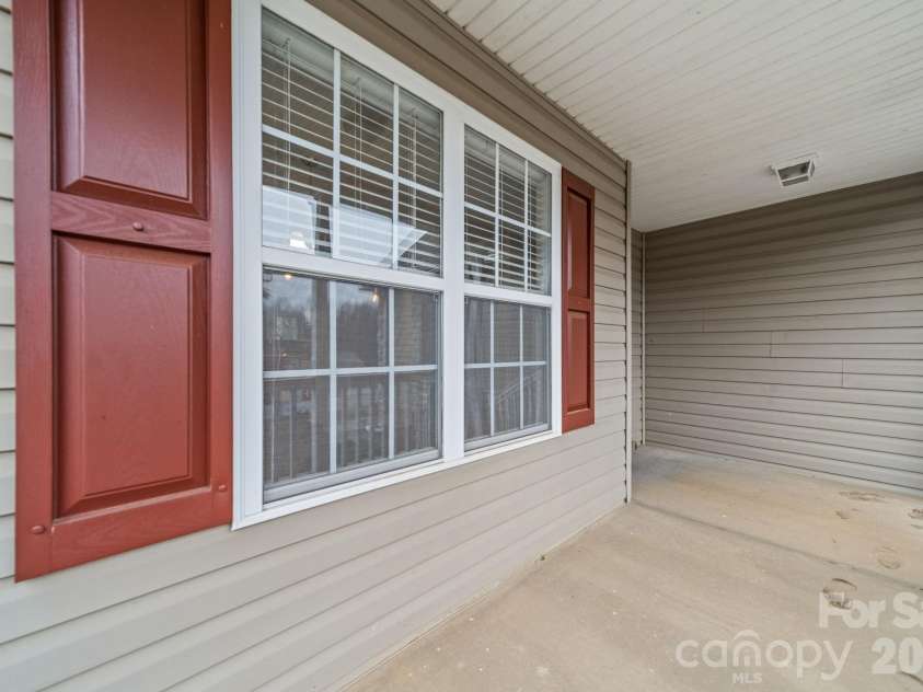 118 Sundance Circle, Statesville, NC 28625.  MLS# CAR4351957, YatesRealty ID 3050. 