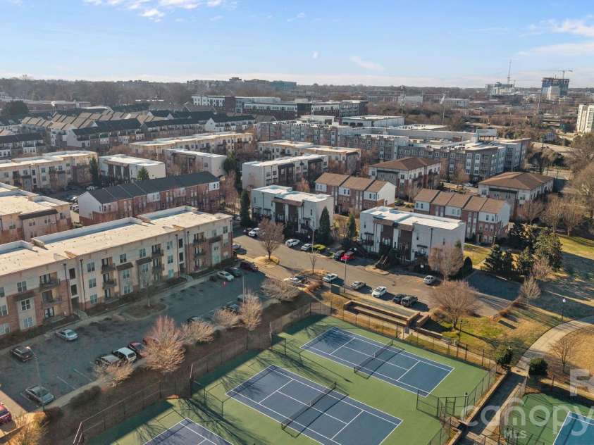 819 Seigle Point Drive, Charlotte, NC 28204.  MLS# CAR4338251, YatesRealty ID 3050. 