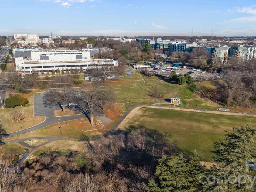 819 Seigle Point Drive, Charlotte, NC 28204.  MLS# CAR4338251, YatesRealty ID 3050. 