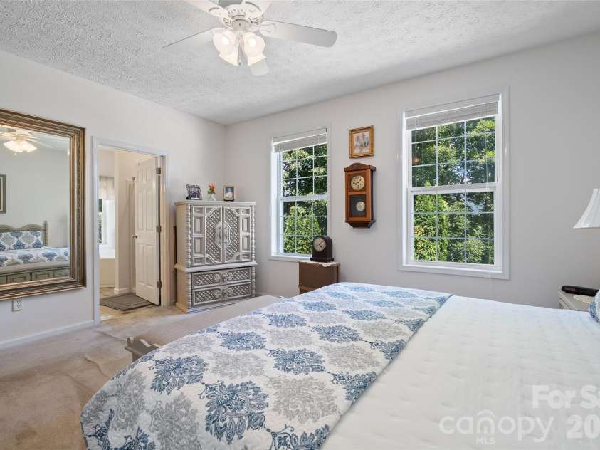 637 April Park, Waynesville, NC 28786.  MLS# CAR4391687, YatesRealty ID 30500. 