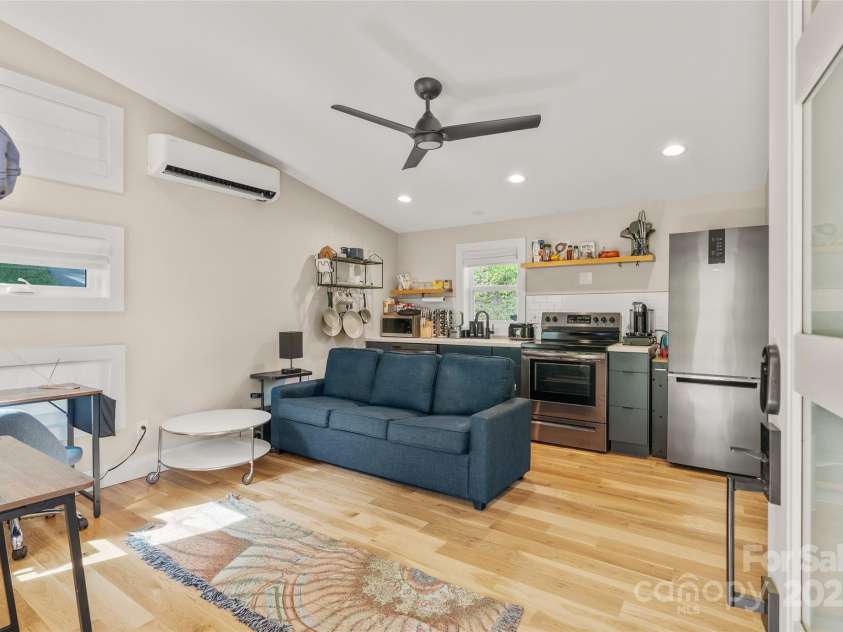 109 Thurland Avenue, Asheville, NC 28803.  MLS# CAR4261311, YatesRealty ID 30501. Fun space! large enough for a bed and living space.