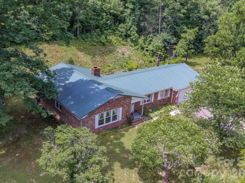 287 Robertson Drive, Old Fort, NC 28762.  MLS# CAR4392010, YatesRealty ID 30502. 
