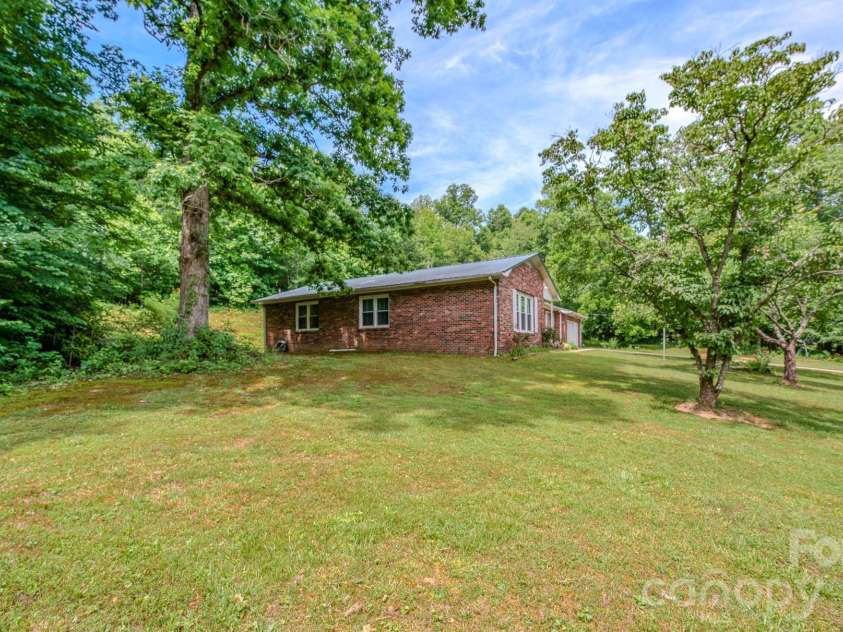 287 Robertson Drive, Old Fort, NC 28762.  MLS# CAR4392010, YatesRealty ID 30502. 