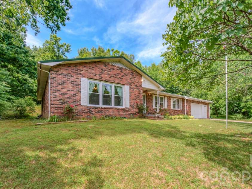 287 Robertson Drive, Old Fort, NC 28762.  MLS# CAR4392010, YatesRealty ID 30502. 