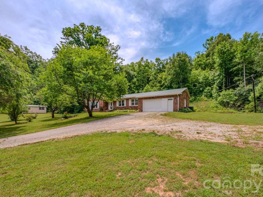 287 Robertson Drive, Old Fort, NC 28762.  MLS# CAR4392010, YatesRealty ID 30502. 