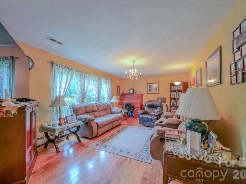 287 Robertson Drive, Old Fort, NC 28762.  MLS# CAR4392010, YatesRealty ID 30502. 