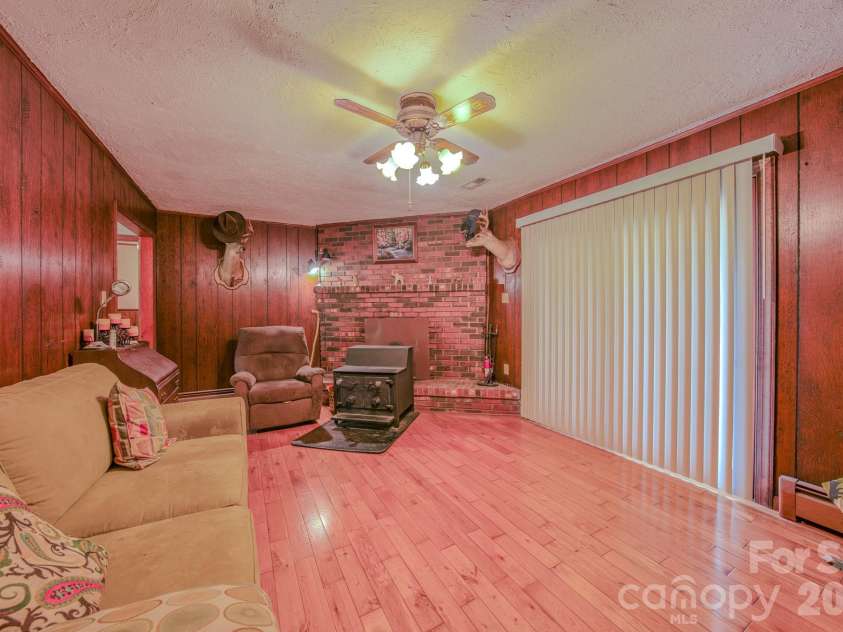 287 Robertson Drive, Old Fort, NC 28762.  MLS# CAR4392010, YatesRealty ID 30502. 