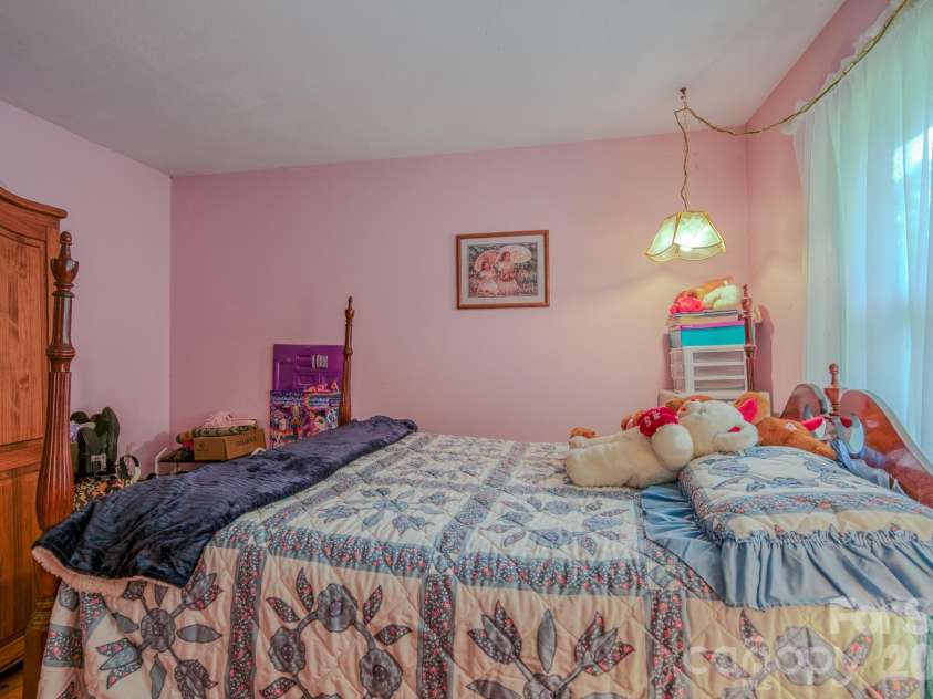 287 Robertson Drive, Old Fort, NC 28762.  MLS# CAR4392010, YatesRealty ID 30502. 