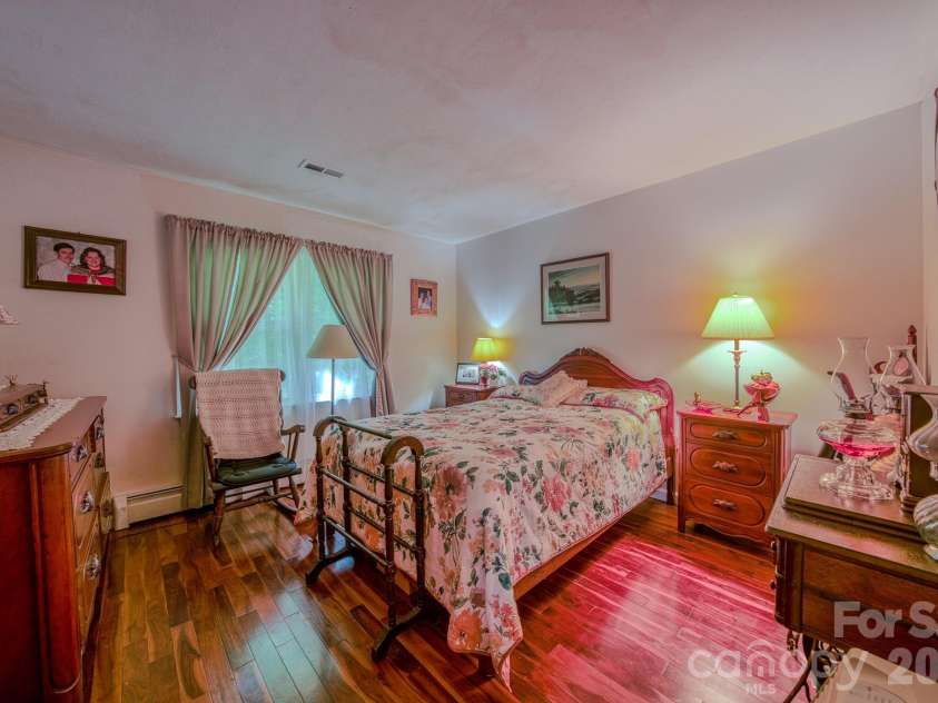 287 Robertson Drive, Old Fort, NC 28762.  MLS# CAR4392010, YatesRealty ID 30502. 