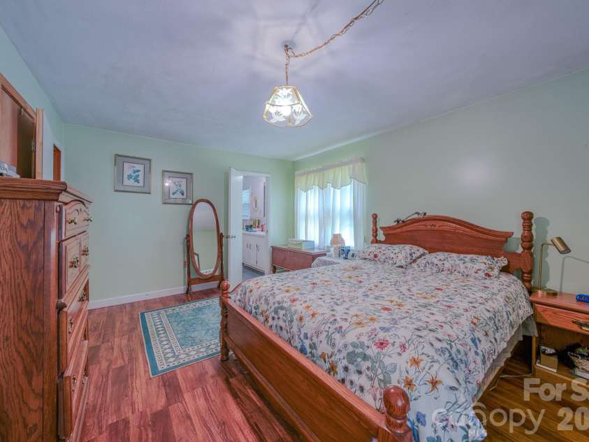 287 Robertson Drive, Old Fort, NC 28762.  MLS# CAR4392010, YatesRealty ID 30502. 