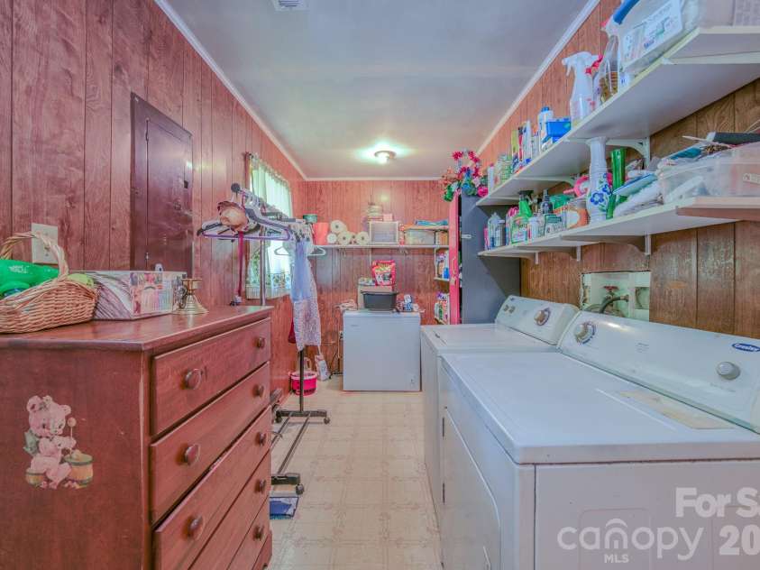 287 Robertson Drive, Old Fort, NC 28762.  MLS# CAR4392010, YatesRealty ID 30502. 
