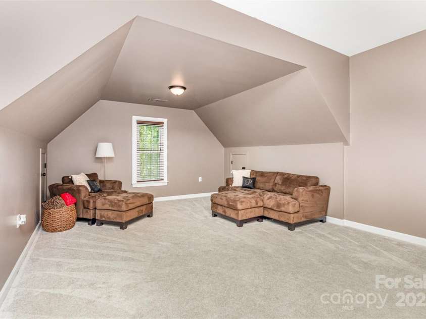 12403 Willingdon Road, Huntersville, NC 28078.  MLS# CAR4282800, YatesRealty ID 30504. 