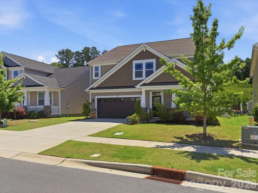 17033 Carolina Pine Row, Charlotte, NC 28278.  MLS# CAR4388329, YatesRealty ID 30504. 