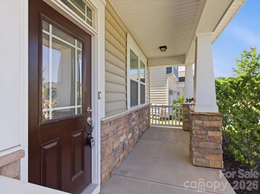 17033 Carolina Pine Row, Charlotte, NC 28278.  MLS# CAR4388329, YatesRealty ID 30504. 