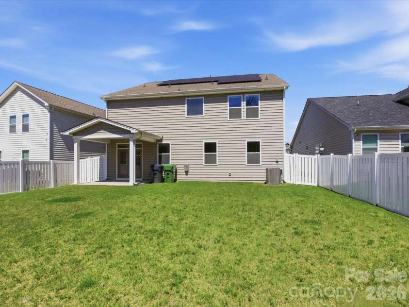 17033 Carolina Pine Row, Charlotte, NC 28278.  MLS# CAR4388329, YatesRealty ID 30504. 